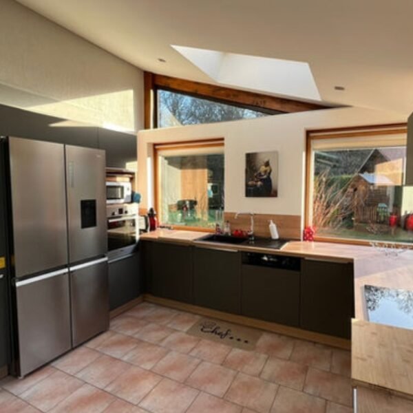 Cuisine équipé au Gîte Les Jasmins du Moulin à Chamblac dans l’Eure en Normandie