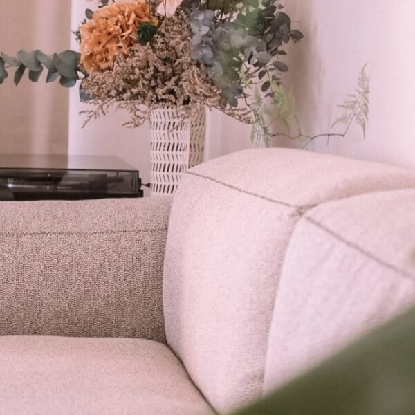 Sofa à l’Hotel Moderne à Porto Vecchio en Corse de Sud en Corse