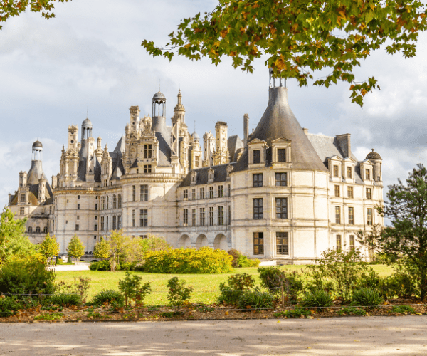 Liste complète des châteaux de la Loire autorisés aux chiens
