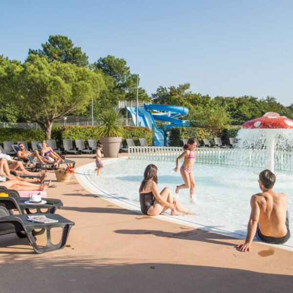 Piscine au Camping Sea Green Domaine de la Forge à La Teste-de-Buch en Gironde en Nouvelle-Aquitaine