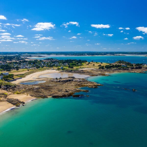 Plage à cote du Camping Sea Green Emeraude à Saint-Briac-sur-Mer à Ille-et-Vilaine en Bretagne