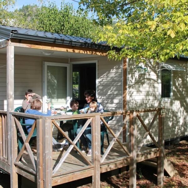 Mobilhome au Camping Le Pastural en Ardèche près de Vals les Bains à Ucel