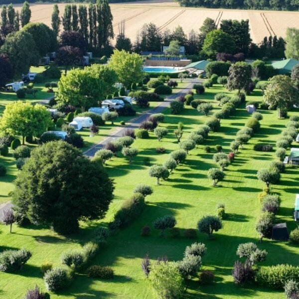 Vue du Camping Caravaning des 4 Vents à Crèvecœur-en-Brie en Seine-et-Marne en Île-de-France