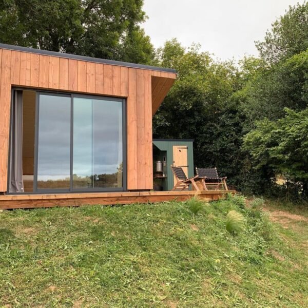 Vue extérieure de La Cabane à La Pommeraye en Maine-et-Loire dans le Pays de la Loire