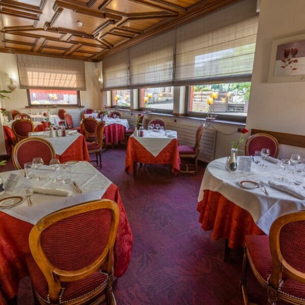 Salle du Restaurant Au Bois Le Sire en Alsace à Orbey proche de Colmar