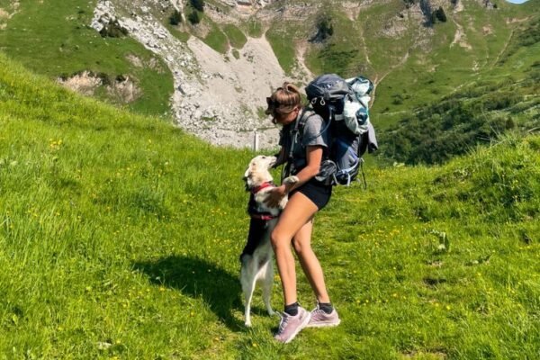 Oser partir en road-trip seule avec son chien