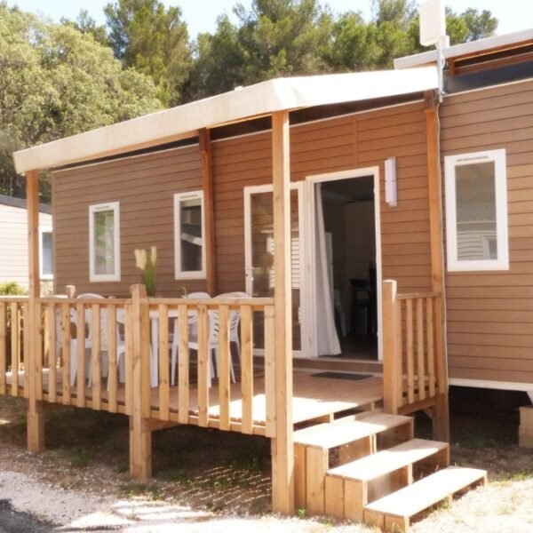 Mobil home au Camping le Méditerranée à Hyères dans le Var en Provence-Alpes-Côte d'Azur
