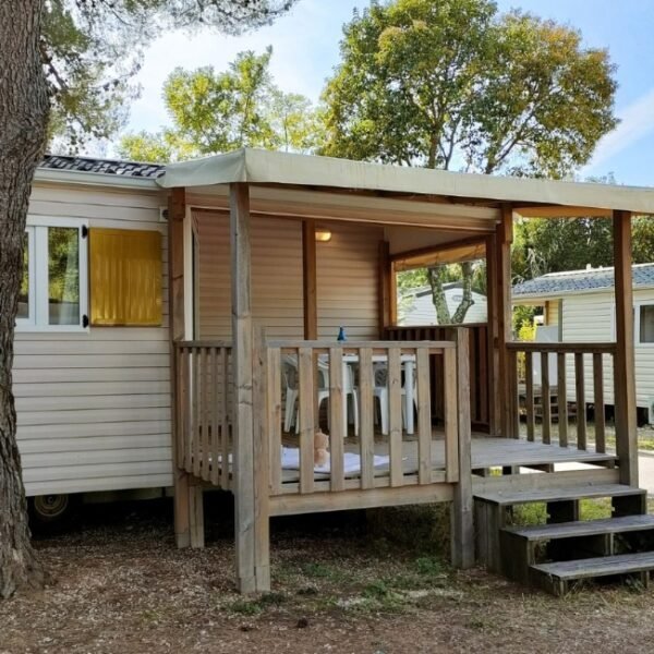 mobil home au Camping Clau Mar Jo à Bormes-les-Mimosas dans le Var en Provence-Alpes-Côte d'Azur