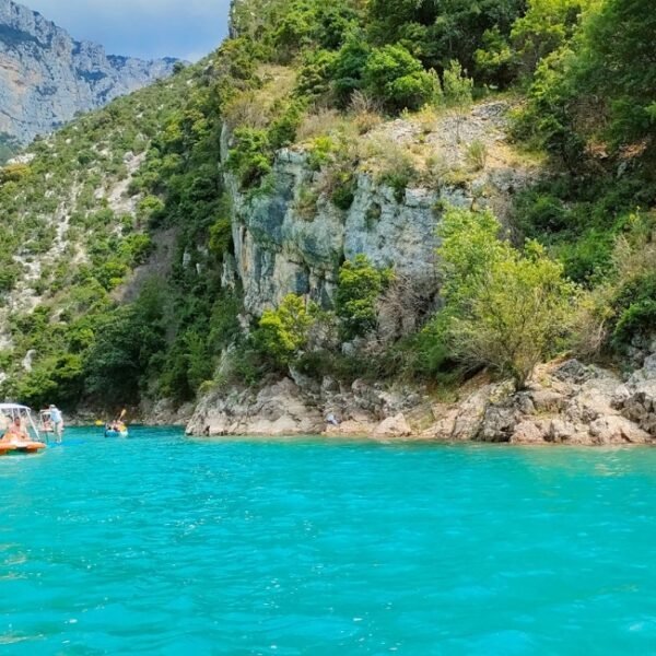 Mer à cote du Camping Les Rives du lac de Sainte-Croix à Bauduen dans le Var en Provence-Alpes-Côte d'Azur