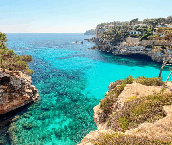 Une vue de la mer à Majorque.