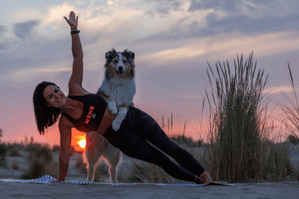 Retreat doga et randonnée : le premier séjour bien-être à partager avec votre chien