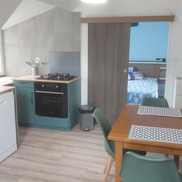 Cuisine équipée chez Le Domaine de Lesvaniel à Landudec dans le Finistère en Bretagne