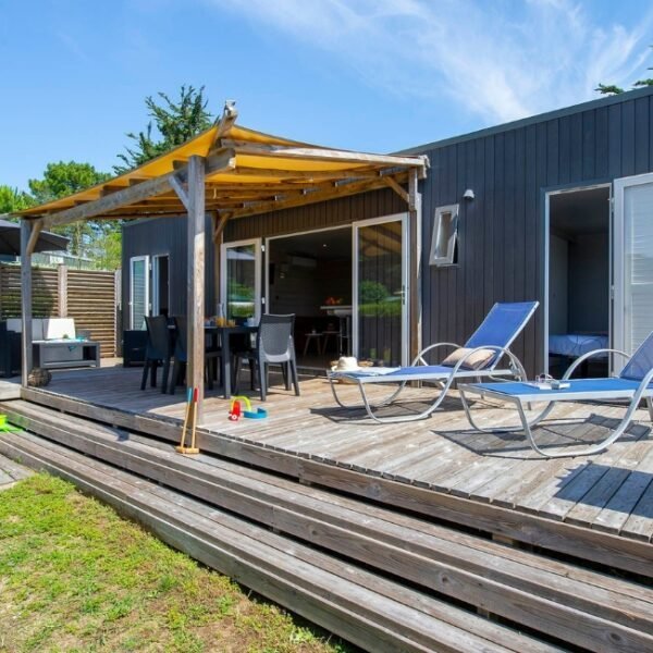 Mobil home au Camping la Plage à Saint-Clément-des-Baleines en Charente-Maritime en Nouvelle-Aquitaine