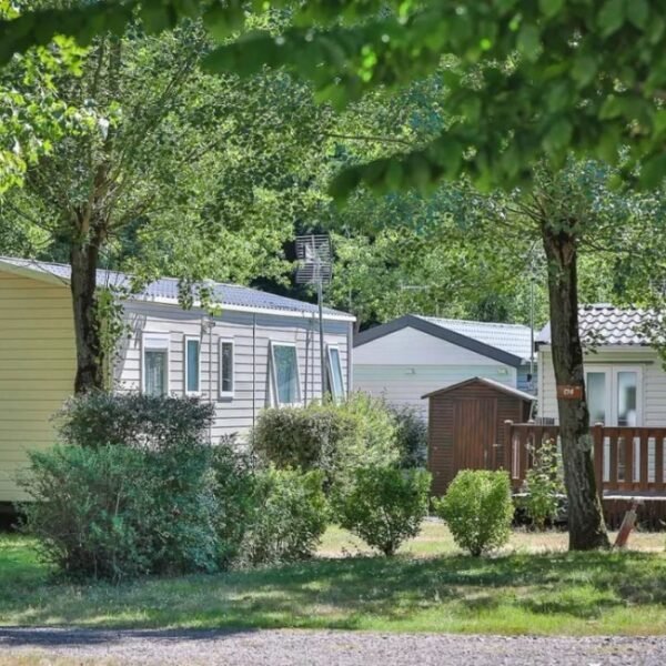 Hébergements au Camping le Pavillon à Les Achards en Vendée dans le Pays de la Loire