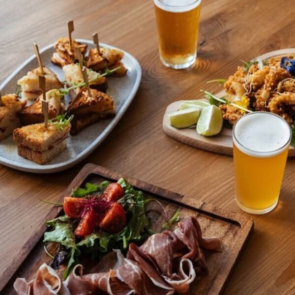 Pintes fraîches et planches chez Bistrot le Saint Jean à Bordeaux en Gironde en Nouvelle-Aquitaine