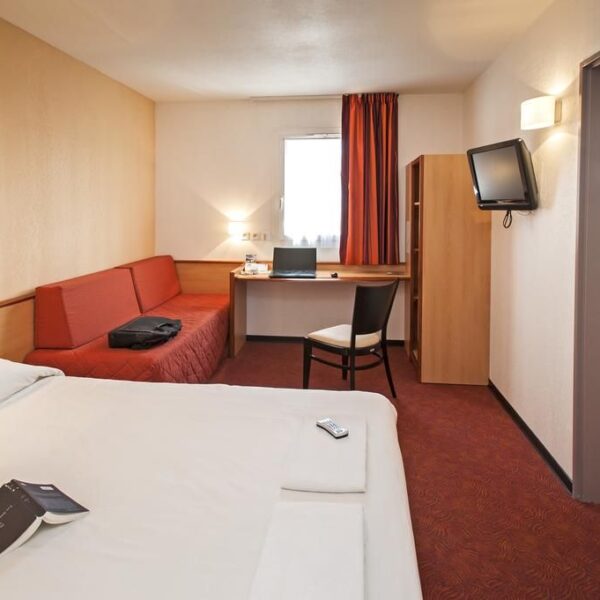 Chambre double confortable du Brit Hôtel Montauban dans le Tarn et Garonne au cœur su Sud Ouest de la France