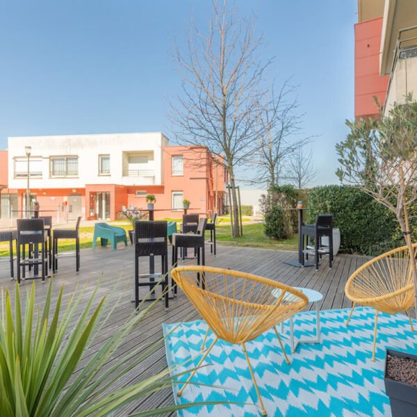 Terrasse de l'Appart'City Confort Toulouse Aéroport Cornebarrieu en Haute Garonne en Occitanie