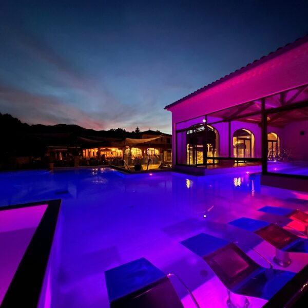 camping-domaine-les-ranchisses-vacances-avec-son-chien-en-ardeche-emmenetonchien.com