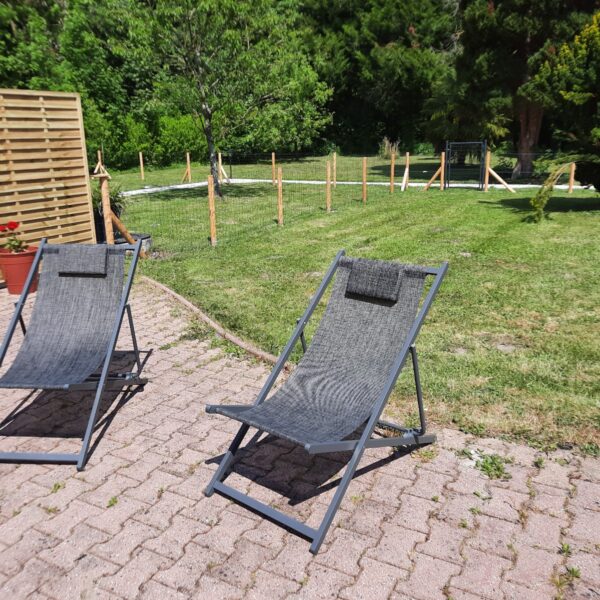 Terrasse de l'appart Le Petit Moulin de Verberie à Verberie dans l'Oise