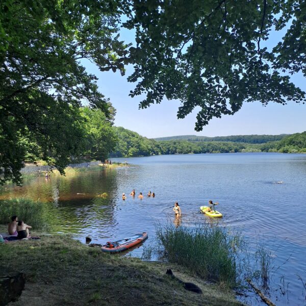 Après midi kayak du Camping la Porte d'Autan dans l' Aude en Occitanie à Carcassonne