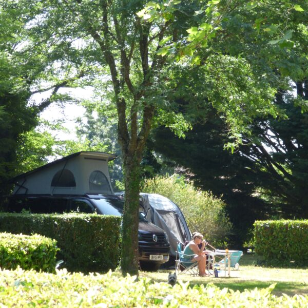 Emplacement du Camping la Porte d'Autan dans l' Aude en Occitanie à Carcassonne
