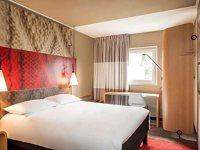 Chambre de l'Ibis Bordeaux Centre Bastide à Bordeaux en Gironde
