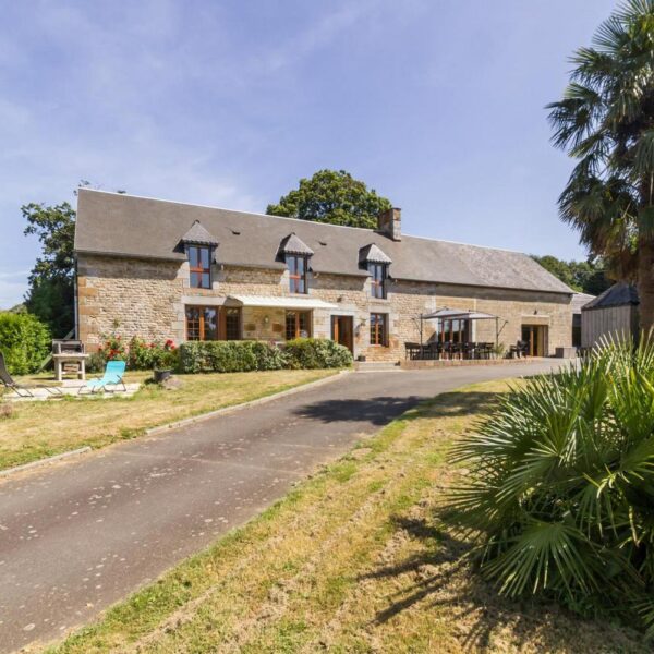 Entrée du Gîte l'Ecotais à Saint-Brice-de-Landelles dans la Manche