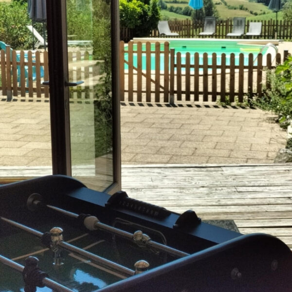 Espace extérieur de détente des Gîtes Mas Cinq Sols en Nouvelle Aquitaine dans le Lot et Garonne à Courbiac