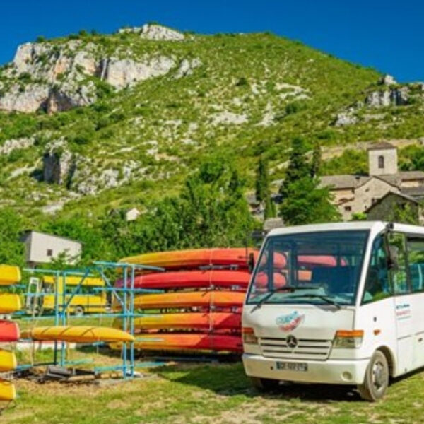 Canoë du centre Canoë 2000 à la Malène en Lozère