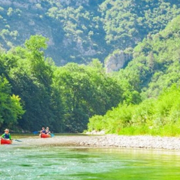 Les Gorges du Tarn proche du centre Canoë 2000 à la Malène en Lozère
