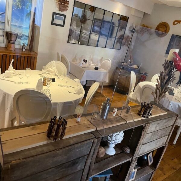 Salle de restauration du Restaurant O Paille en Queue à Lyon dans le Rhône