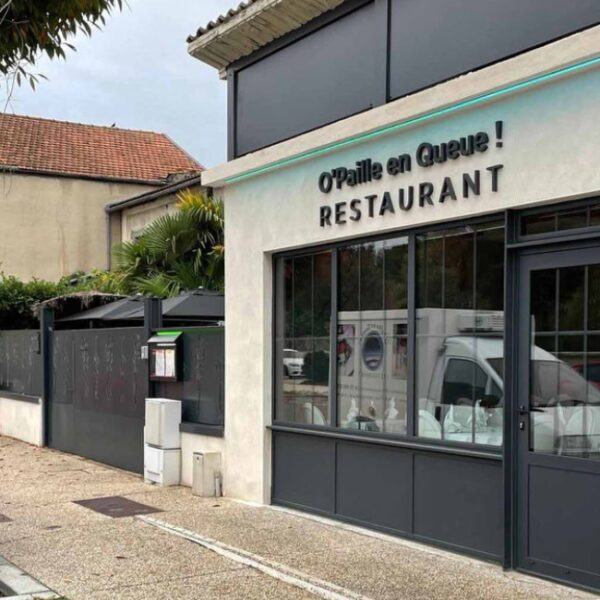 Entrée du Restaurant O Paille en Queue à Lyon dans le Rhône
