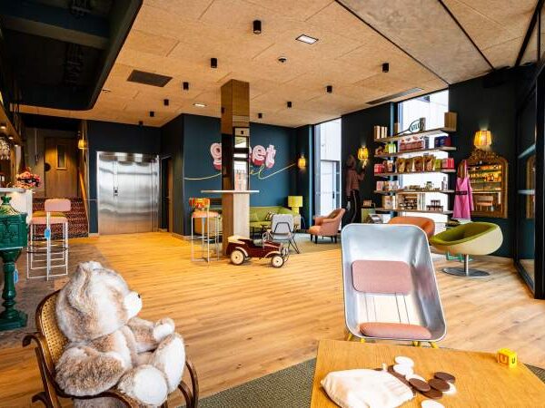 Espace de vie du Greet Hôtel Reims Tinqueux dans la Marne à Reims