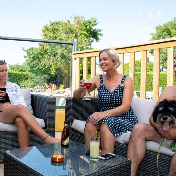 Vacances en famille avec son chien dans le sud de la France - Camping le Luberon, à Apt, dans le Vaucluse, dans le Lubéron