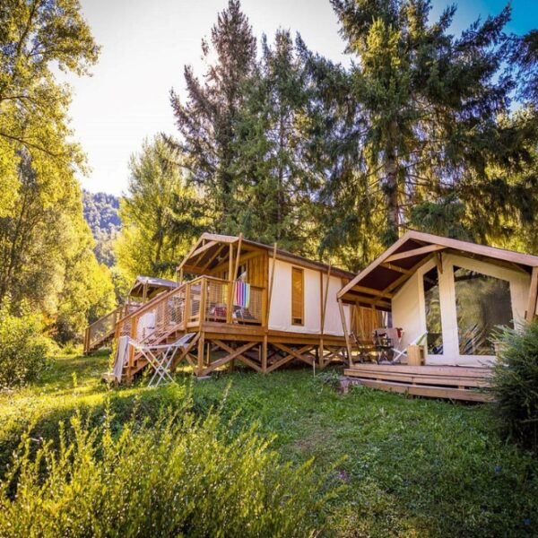 Mobil home du Camping Le Pont du Tarn à Florac Trois Rivières en Lozère
