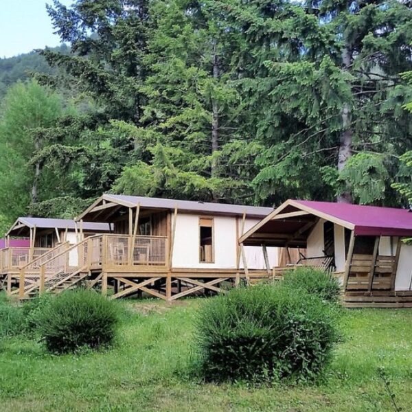 Mobile Homes du Camping Le Pont du Tarn à Florac Trois Rivières en Lozère