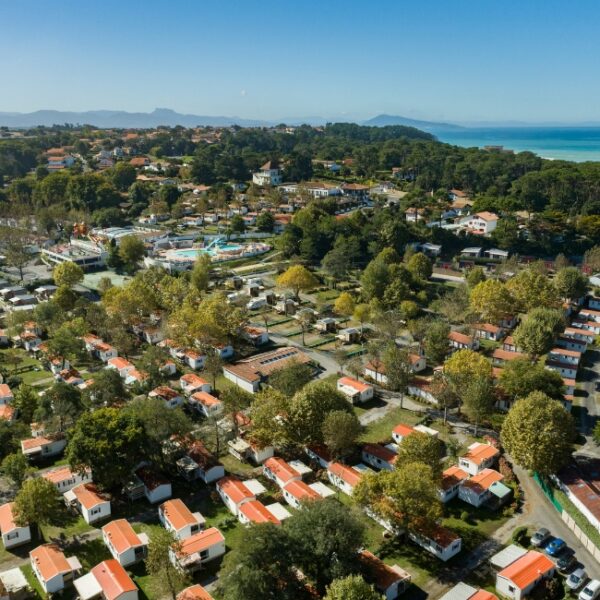 Vue aérienne du Camping IlBarritz à Bidart dans les Pyrénnées Atlantique