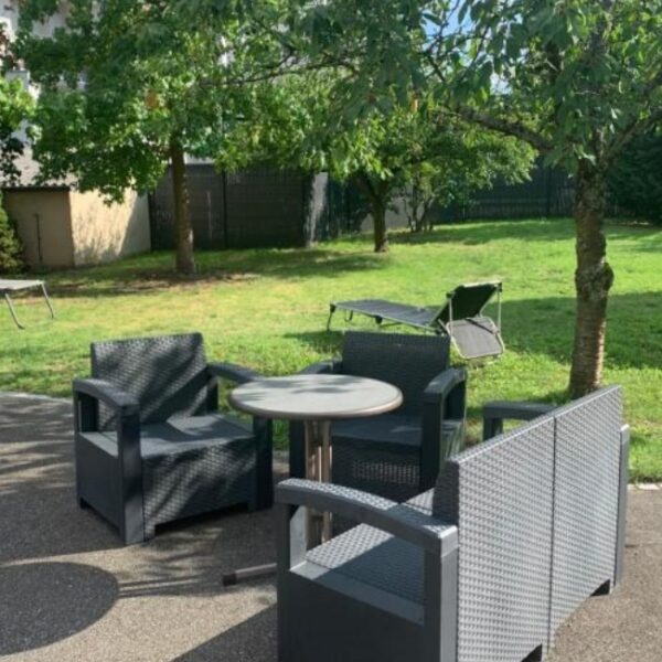 Salon de jardin du repos des Escargots à Haguenau dans le Bas-Rhin