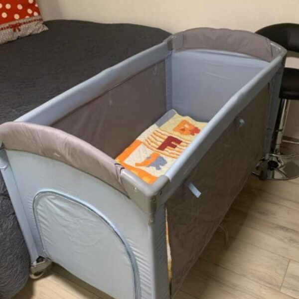 Lit Bébé du repos des Escargots à Haguenau dans le Bas-Rhin