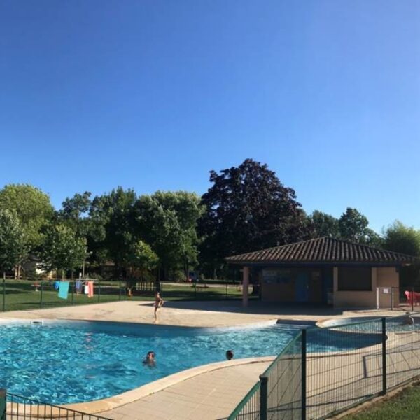 Piscine du Camping le Moulin de Bidounet à Moissac dans le Tarn-et-Garonne