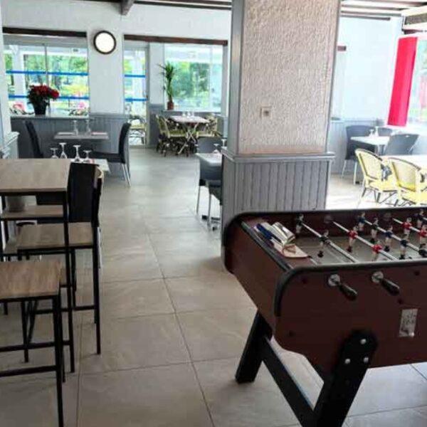 Baby foot du Camping Le Peyrolais à Saint-Julien-de-Peyrolas dans Gard