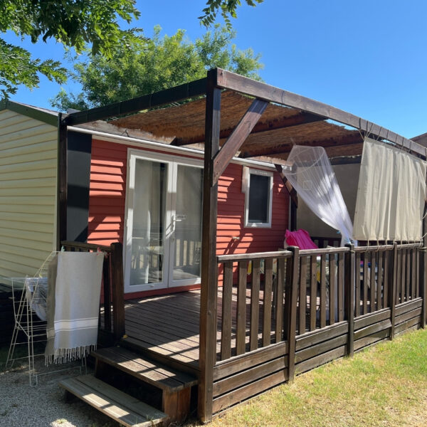 Mobil-home - Camping Pégomas à Saint-Rémy-de-Provence, dans les Alpilles, au cœur des Bouches-du-Rhône