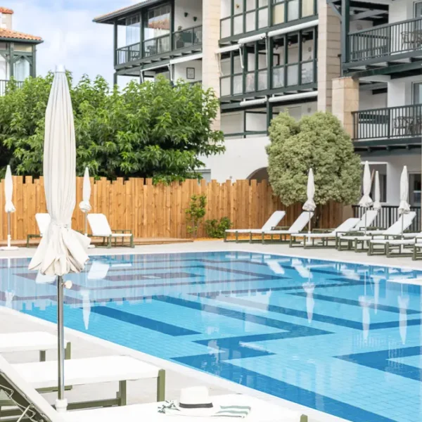 Piscine de l'Hôtel Ibaia à Hendaye aux Pays Basques
