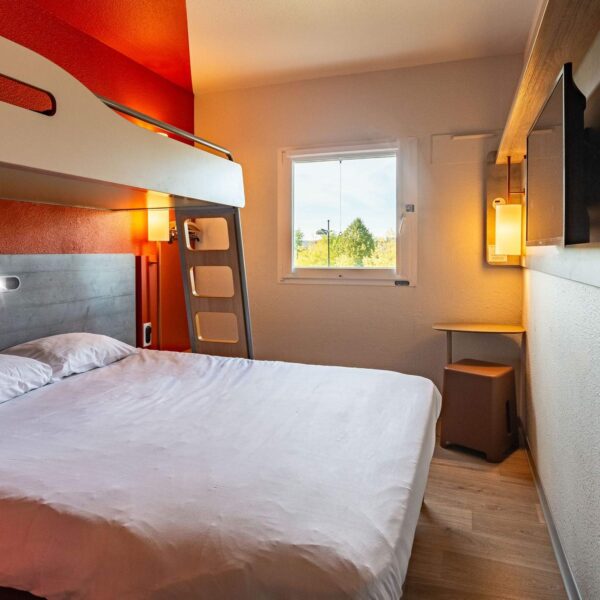 Chambre de l'Hôtel Ibis Budget Reims Thillois à Thillois dans la Marne