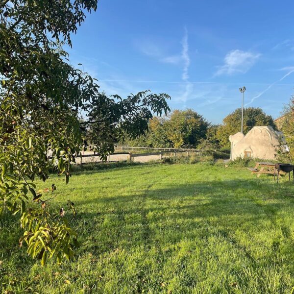Hébergement insolite du camping éco-ferme Aux Sabots de Vent dans les Ardennes (08)