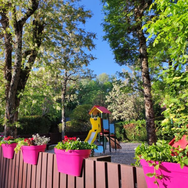 Aire de jeux pour enfants du camping La Digue 4* - Ruoms - Ardèche (07)