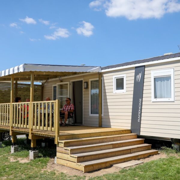 Mobil-home chiens acceptés en Bretagne - camping Domaine du Morbihan, à Ambon, dans le Golfe du Morbihan, en Bretagne sud