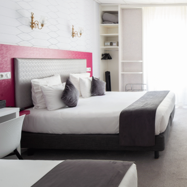 Chambre quadruple à l'hôtel de Paris Montparnasse 3* (75)