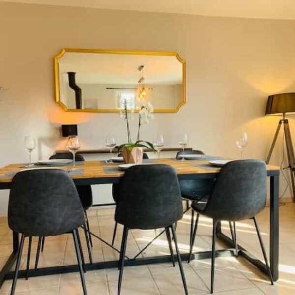 Salon du Gîte Maison Tourangelle Vauvray en Indre-et-Loire