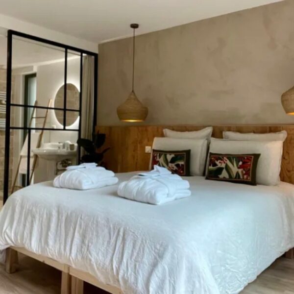 Chambre de Madame Imagine Lodges & SPA à Epinal dans les Vosges